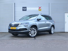 Skoda Karoq - 1.0 TSI Style Business Panoramadak, Stuur en alle Zetels verwarmbaar