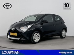 Toyota Aygo - 1.0 VVT-i x-play | Navi | Parkeercamera |