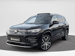 Volkswagen Tayron - 1.5 eHybrid R-Line | Panorama dak | Trekhaak |