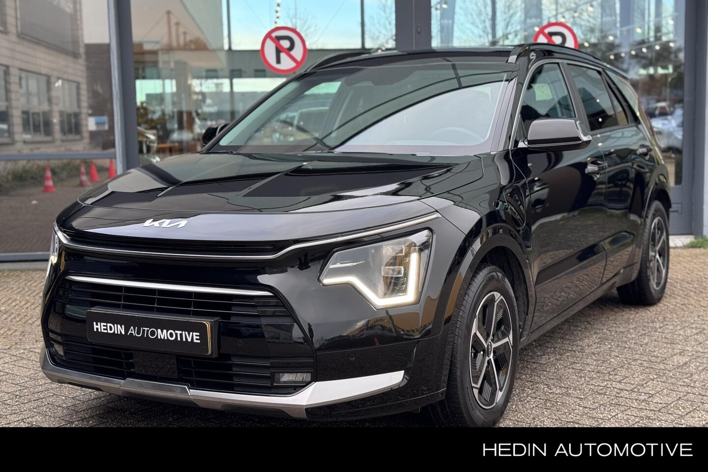 Kia Niro - 1.6 GDi PHEV Plug-In Hybrid DynamicPlusLine | Open dak | Leder | Head Up | Camera | Stoel/ - AutoWereld.nl