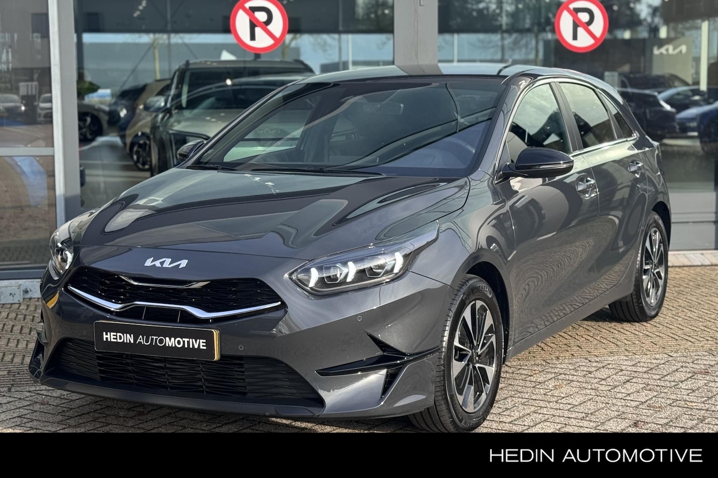 Kia Cee'd - Ceed 1.0 T-GDi 100PK Design Edition | JBL |  Navigatie | Camera | Stoel/stuurverw. | Apple - AutoWereld.nl