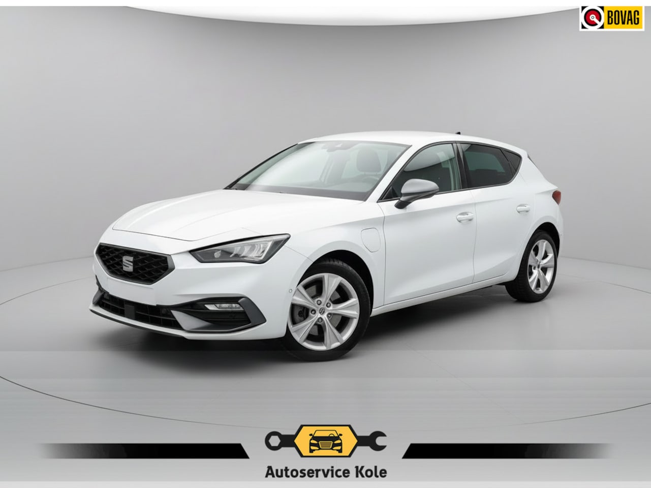 SEAT Leon - 1.4 TSI eHybrid PHEV FR * CarPlay * Lane Assist * Parkeersensoren * - AutoWereld.nl