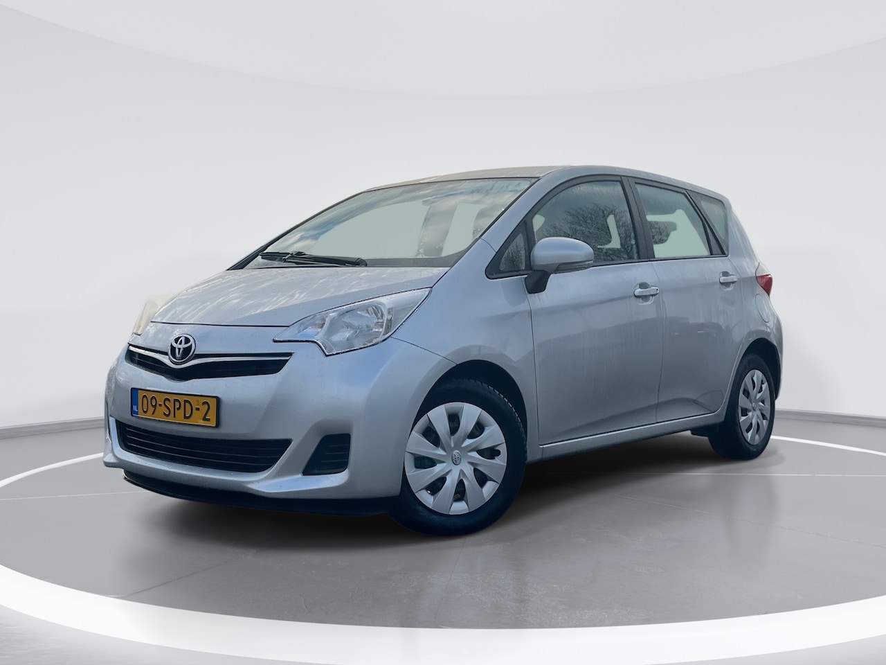 Toyota Verso S - 1.3 VVT-i Comfort | AIRCO|PARKEERSENSOREN|DEALER ONDERH.|ORIG. NL| 4533 - AutoWereld.nl
