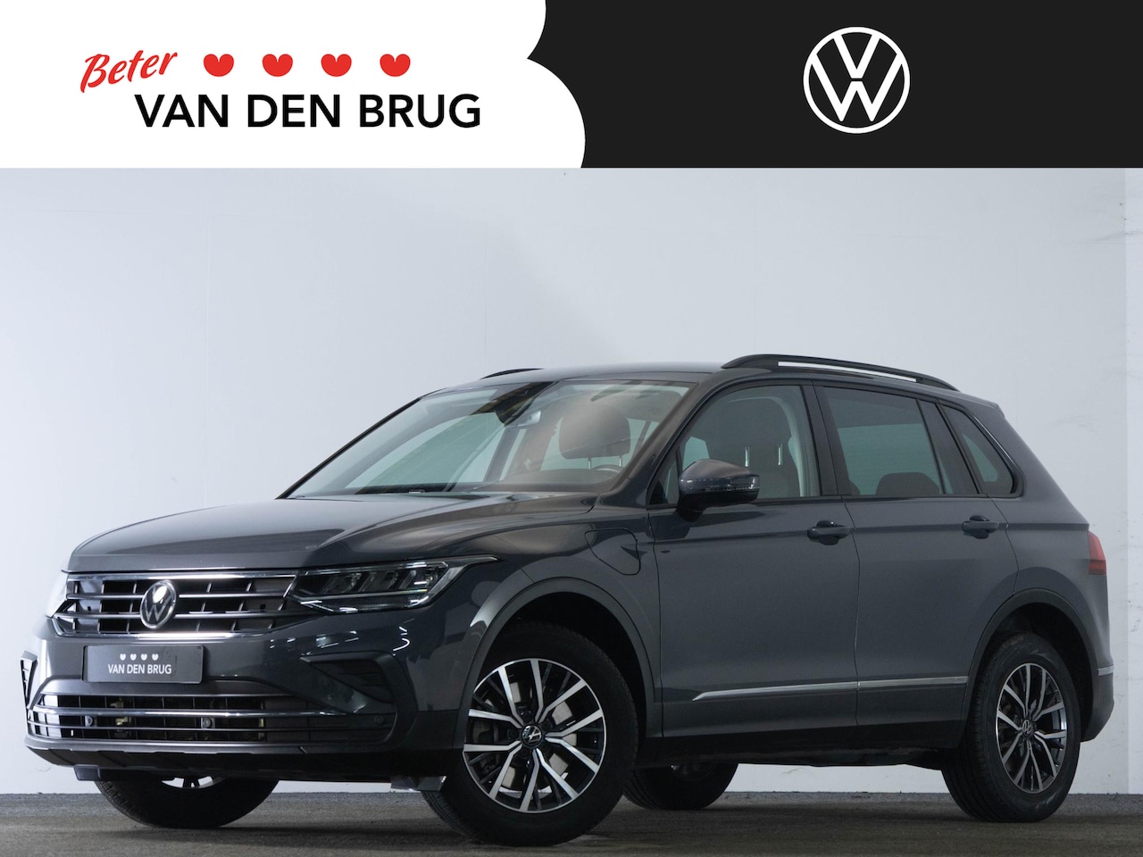 Volkswagen Tiguan - 1.4 TSI eHybrid 245 PK Business | LED | Elektrischekofferbakklep | Navigatie | Parkeersens - AutoWereld.nl