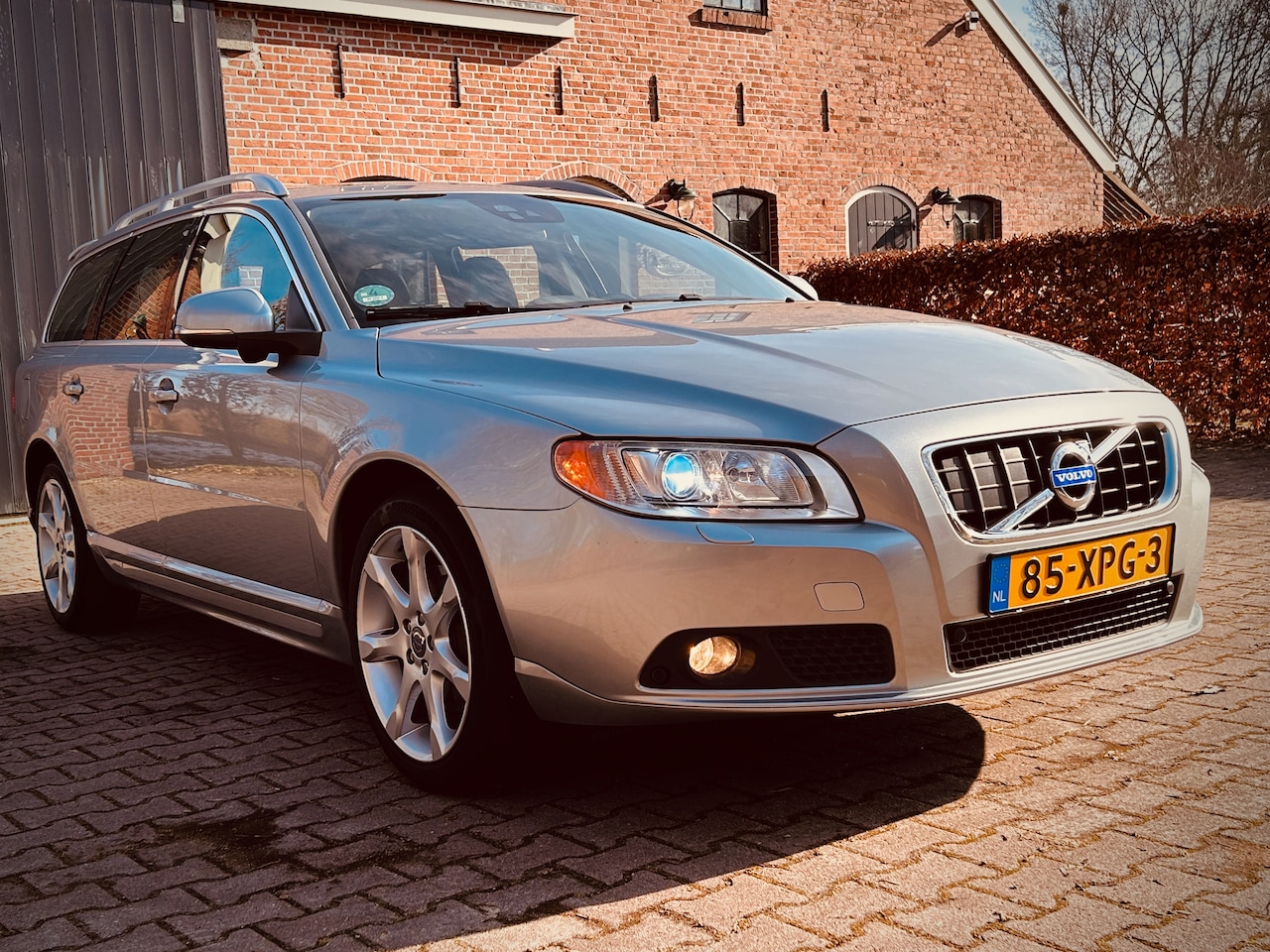 Volvo V70 - 2.0 D4 Limited Edition 5-cil | Adaptive Cruise Control | Schuifdak | adaptive bi-xenon | NL-Auto - AutoWereld.nl