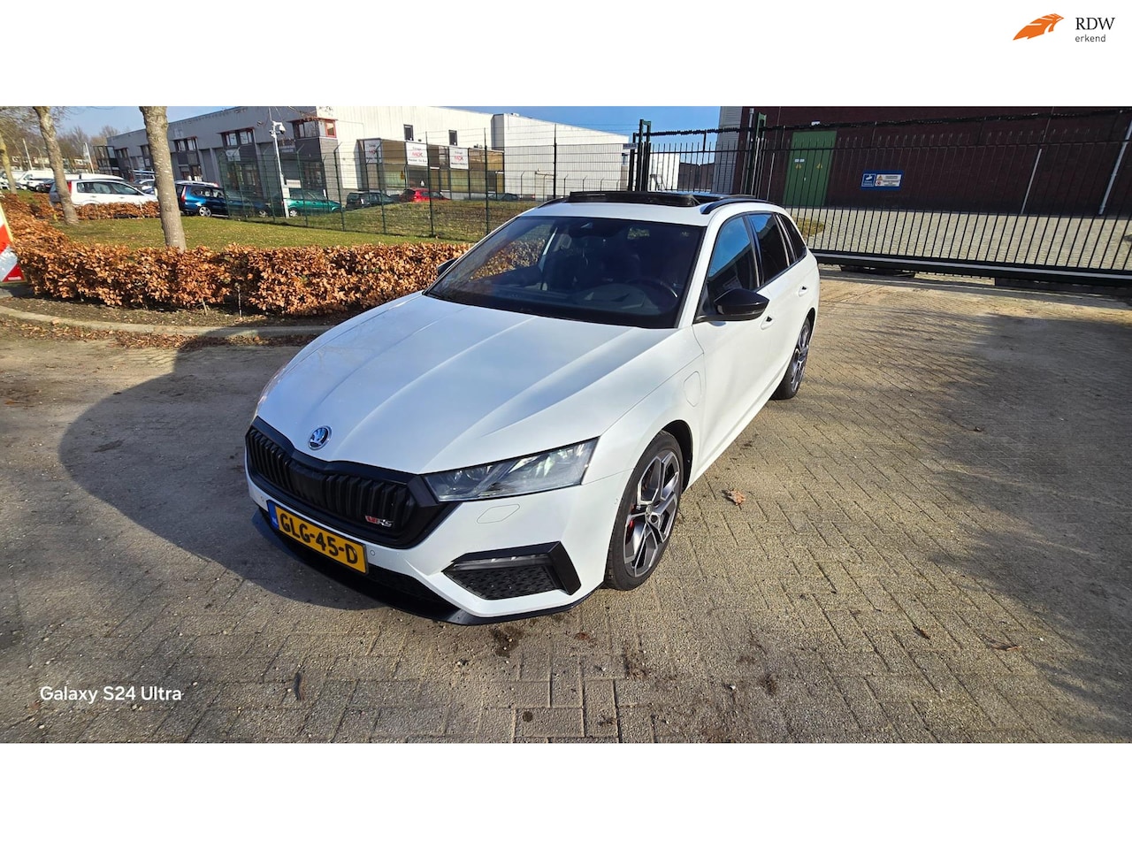 Skoda Octavia Combi - 1.4 TSI RS iV PANO HUD MEMORY VOL OPTIES! - AutoWereld.nl