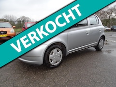 Toyota Yaris - 1.3-16V VVT-i Sol AUTOMAAT