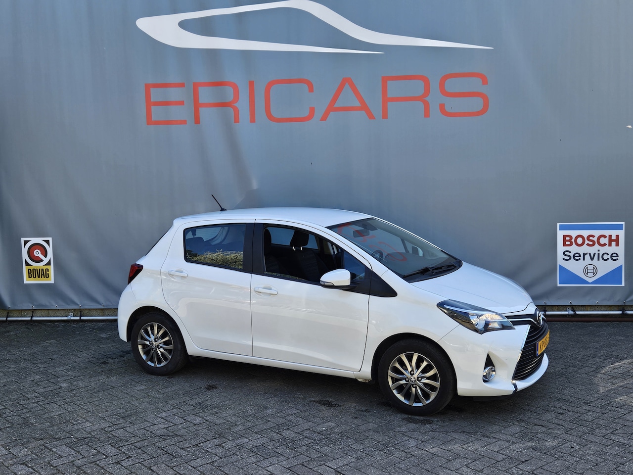 Toyota Yaris - 1.3 VVT-i Aspiration Automaat CAMERA PDC CC TEL AIRCO - AutoWereld.nl