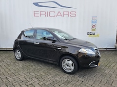 Lancia Y(psilon) - Ypsilon 0.9 TwinAir Gold LEDER PDC LM CC AUTOMAAT
