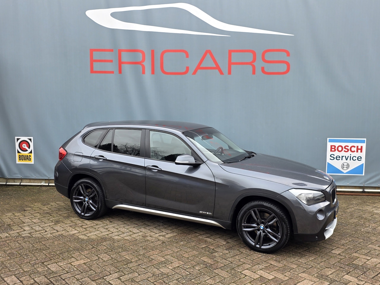 BMW X1 - sDrive20i Business LM TREKHAAK PDC V+A LEER - AutoWereld.nl