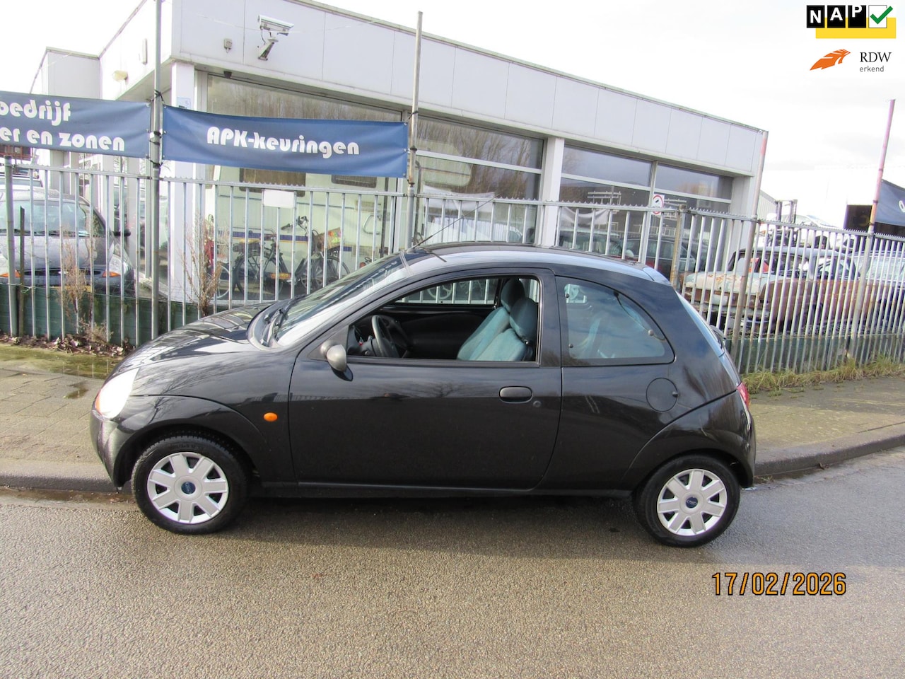Ford Ka - 1.3 Futura 1.3 Futura,stuurbekrachtiging,airco - AutoWereld.nl