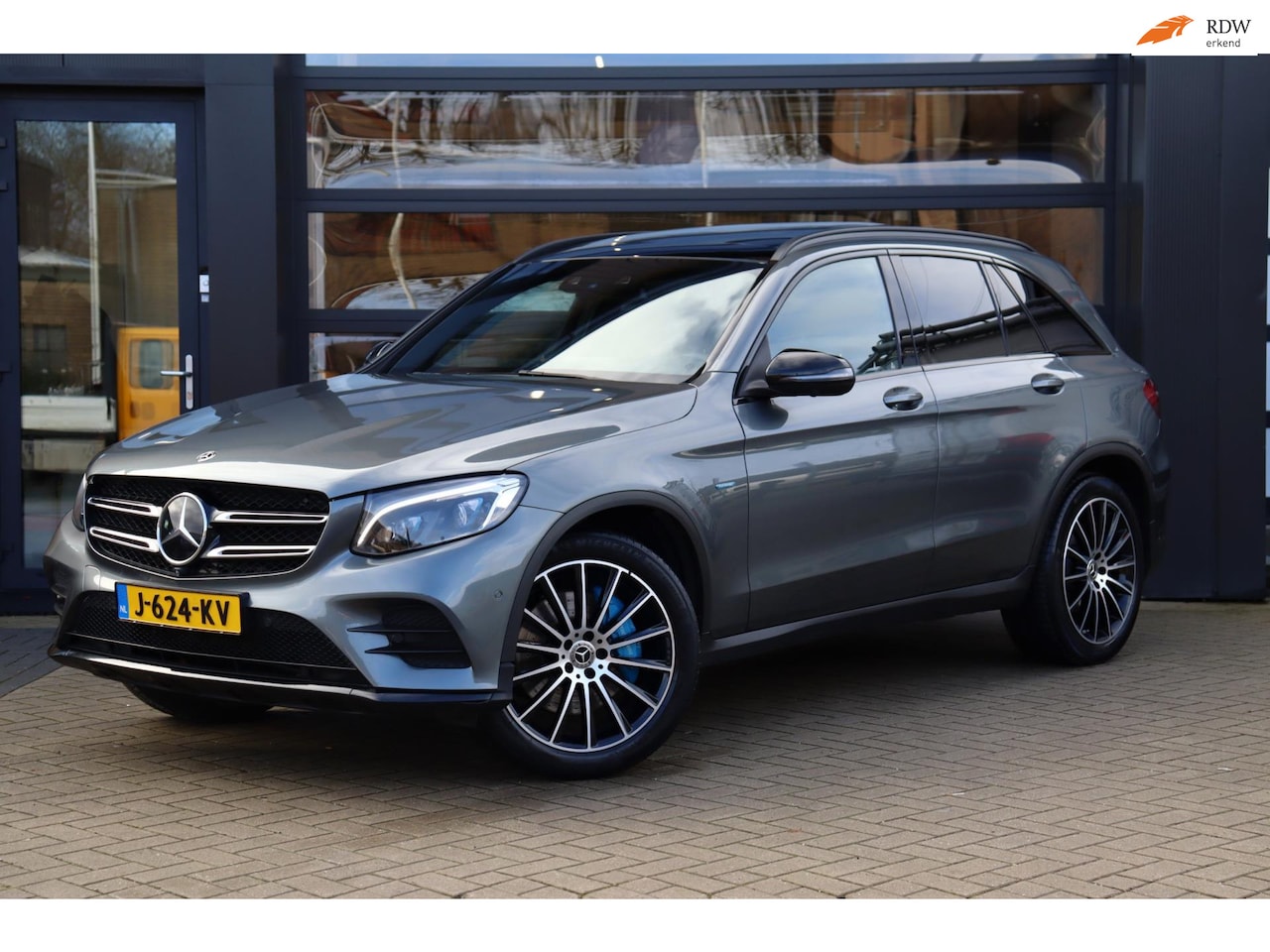 Mercedes-Benz GLC-klasse - 350e 4MATIC Premium Plus | Luchtvering | Burmester | Pano | Stoel/Stuurverwarming | 360 Ca - AutoWereld.nl