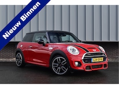 MINI Cooper S - 2.0 Chili Serious Business | Navi Prof | Camera | Leder | Stoelverwarming