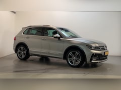 Volkswagen Tiguan - 1.5 TSI 150pk DSG ACT Highline Business R R-Line Panoramadak Camera Stoelverwarming DAB+