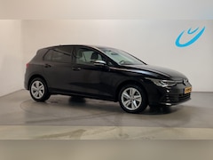 Volkswagen Golf - 1.0 TSI Life Alcantara Sfeerverlichting Camera Navigatie