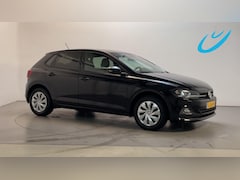 Volkswagen Polo - 1.0 TSI Comfortline Leder-Stof Camera Navigatie DAB+ App-Connect
