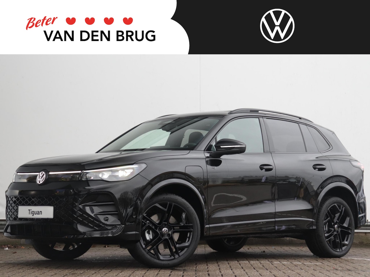 Volkswagen Tiguan - 1.5 eHybrid 272pk R-Line | Wegklapbare trekhaak | Stoel + stuurverwarming | Head-up | DCC - AutoWereld.nl