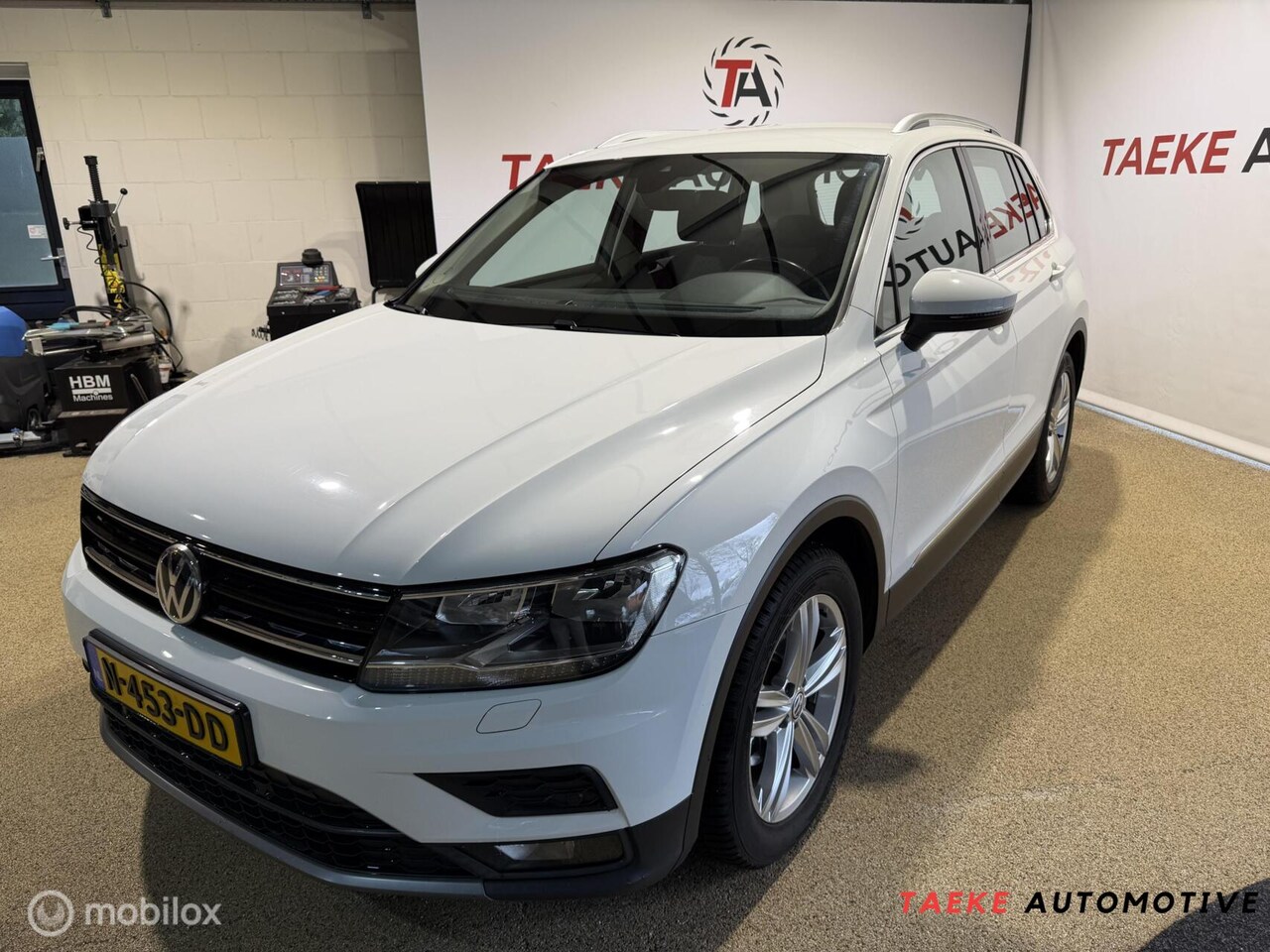 Volkswagen Tiguan - 1.5 TSI Comfortline Business Clima/Cruise - AutoWereld.nl
