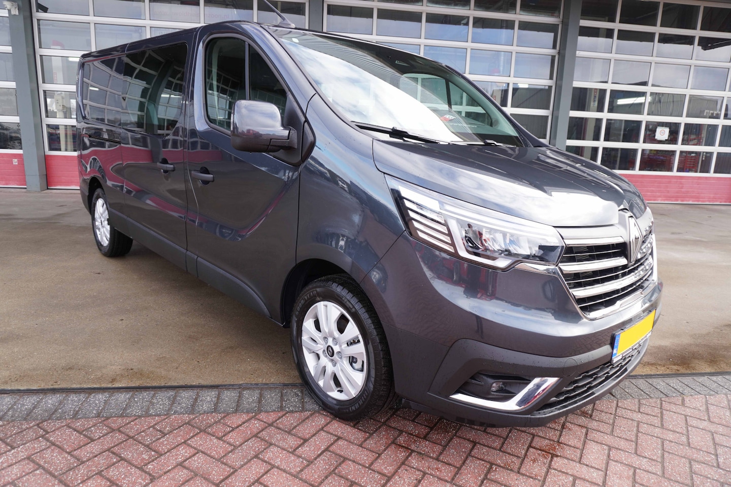 Renault Trafic - 2.0 Blue dCi 130PK T29 L2H1 Advance Dubbelcabine nr.V131 | Airco | Cruise | Camera |Trekha - AutoWereld.nl