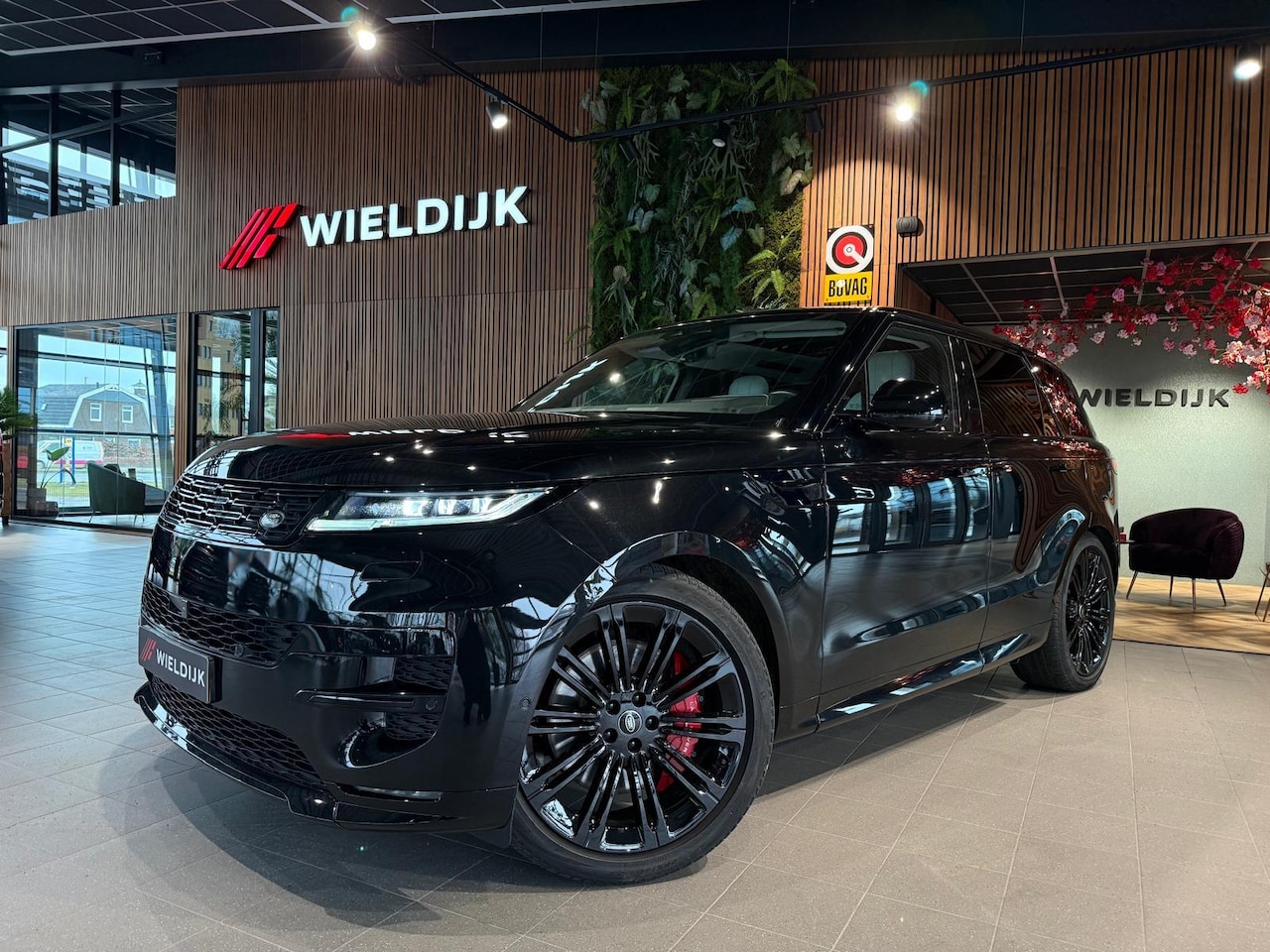 Land Rover Range Rover Sport - 3.0 P510e First Edition |1e Eigenaar | 23''| inc. set winterbanden - AutoWereld.nl