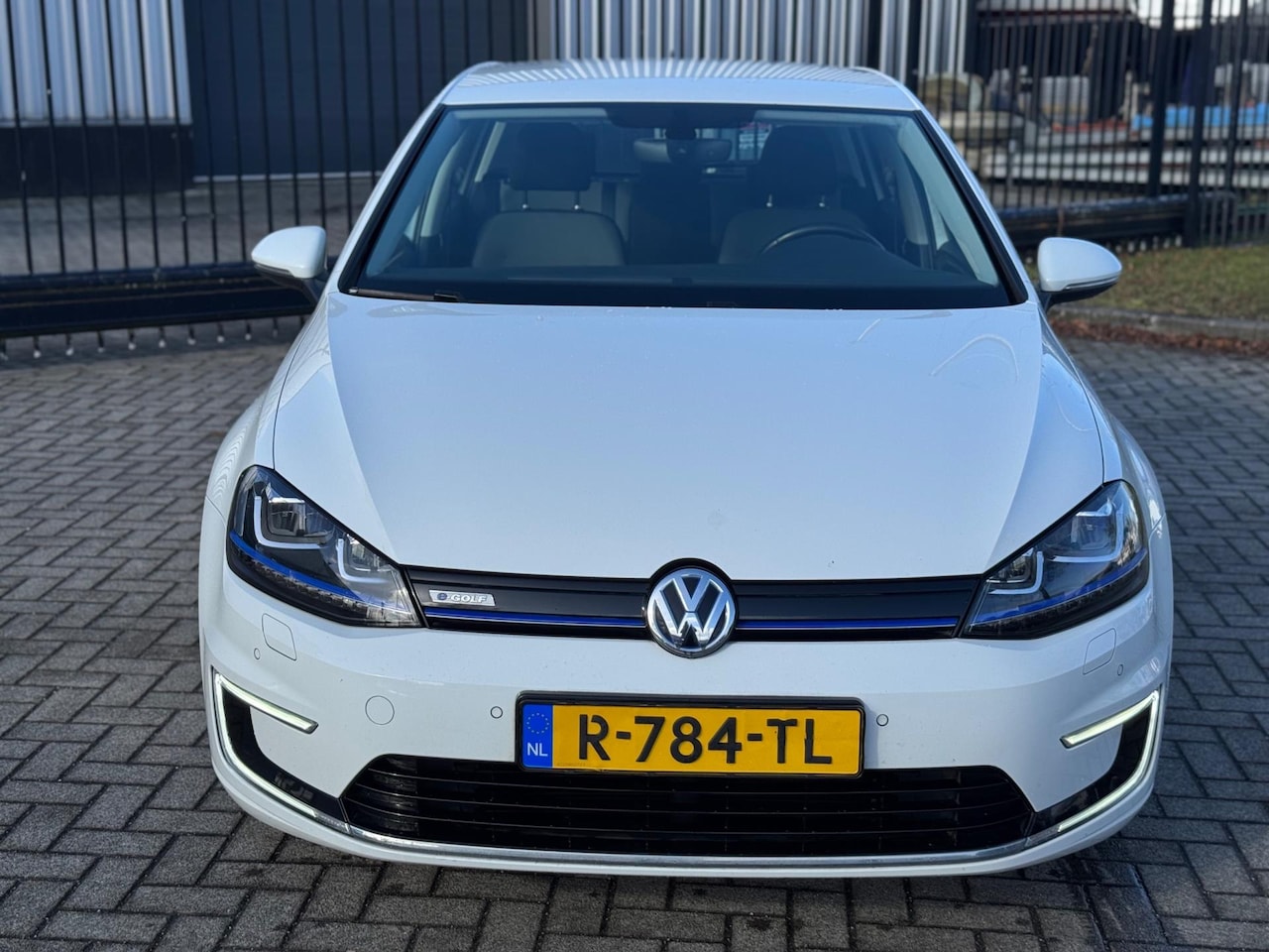 Volkswagen e-Golf - E-Golf Automaat Navi Clima 5 Deurs - AutoWereld.nl