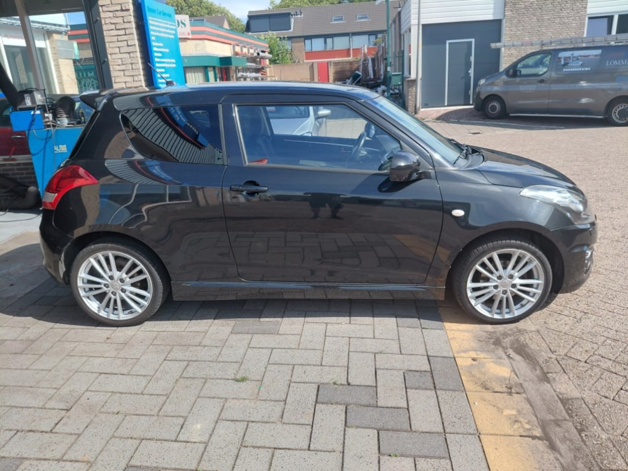 Suzuki Swift - 1.6 Sport keyless entry, Xenon, airco - AutoWereld.nl