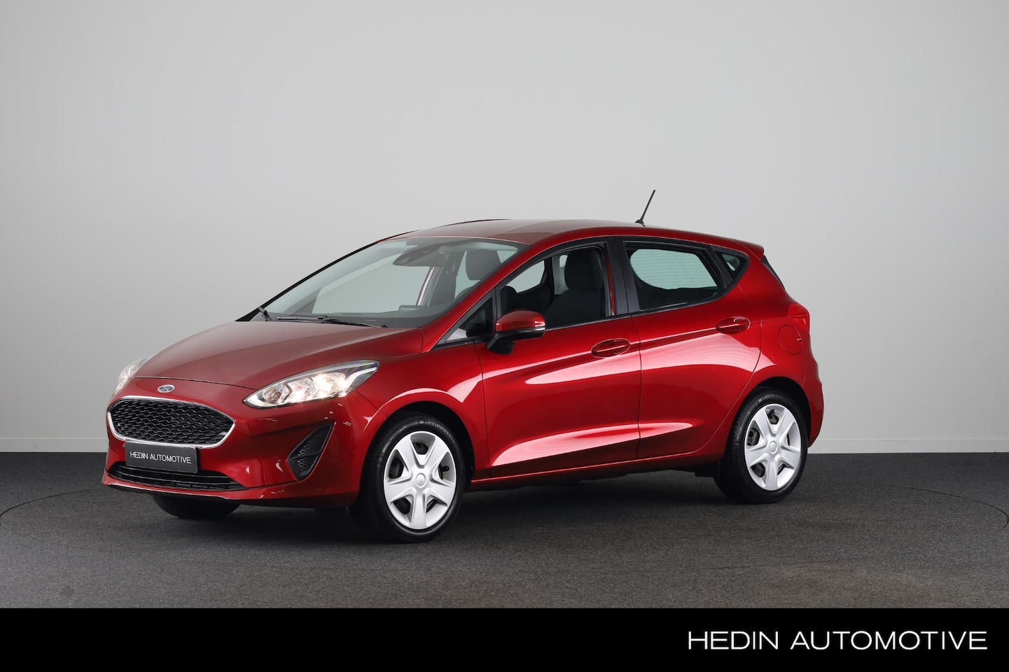 Ford Fiesta - 1.1 Trend | Navigatie | Parkeersensoren achter | Carplay | Cruise Control - AutoWereld.nl