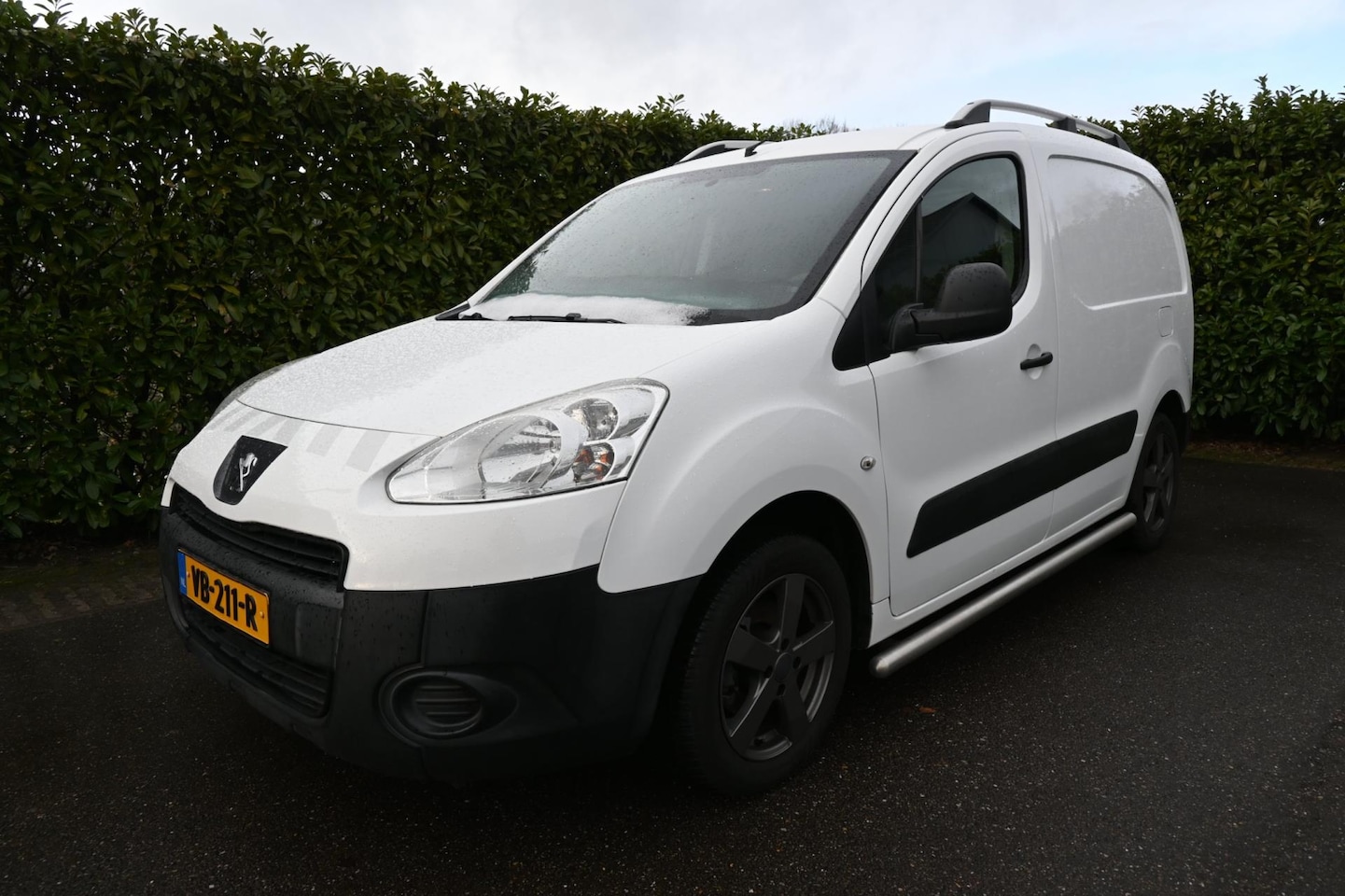 Peugeot Partner - 120 1.6 e-HDI L1 XT Profit +. Origineel Nederlandse bus met NAP. - AutoWereld.nl