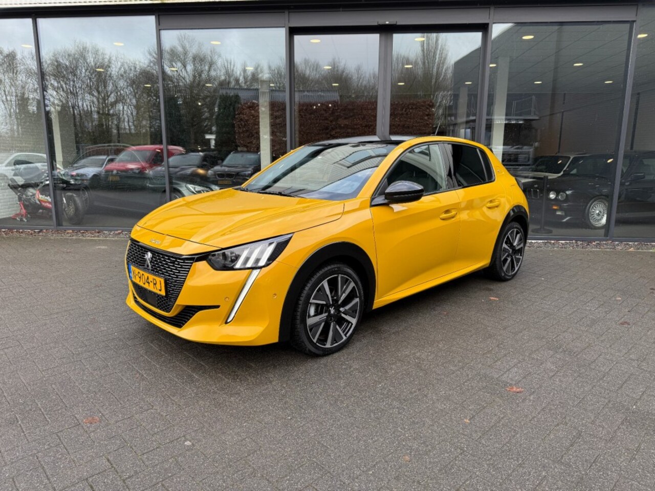 Peugeot 208 - GT Pack,Pano,LED,NaviGr.,3D Cockpit,Camera,Clima,Cruise,Carplay - AutoWereld.nl