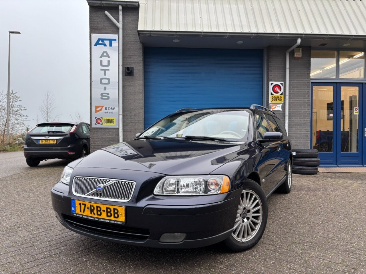 VOLVO V70