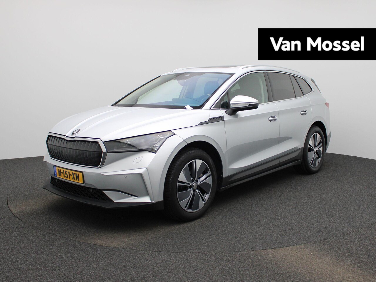 Skoda Enyaq iV - 80 Founders Edition Black | PANO | ACC | HUD | 360 Camera | Memory | Stoel + Stuurverwarmi - AutoWereld.nl