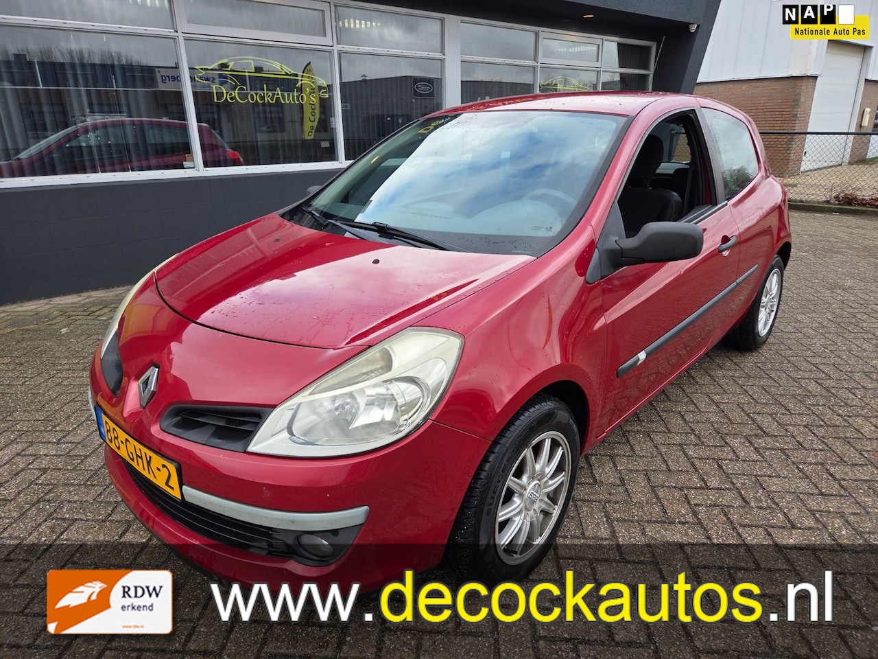 Renault Clio - 1.2 Special Line/TREKHAAK - AutoWereld.nl