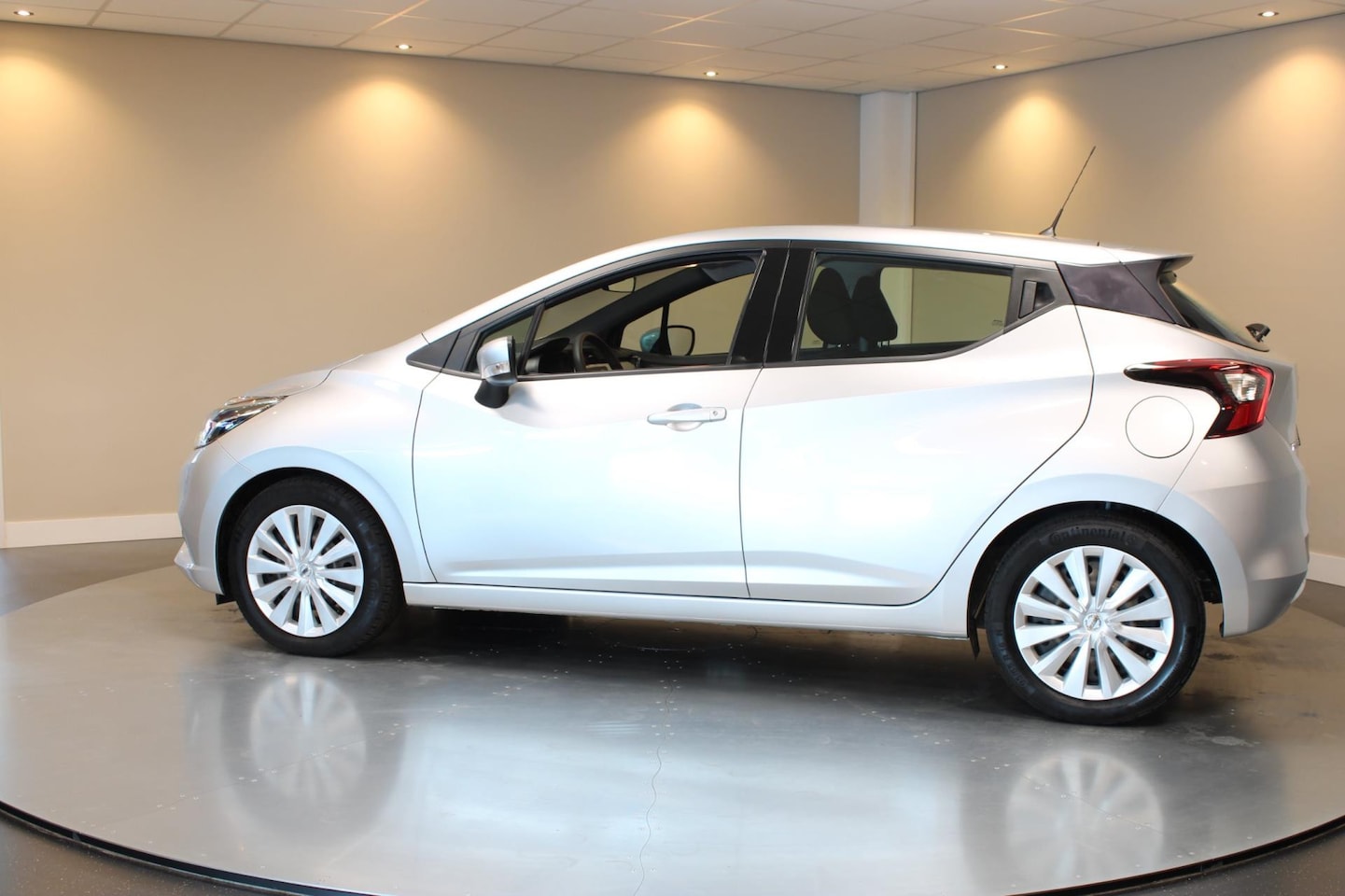 Nissan Micra - 1.0 IG-T Acenta *33.000Km!* Dealer OH|Carplay|Cruise|NAP - AutoWereld.nl
