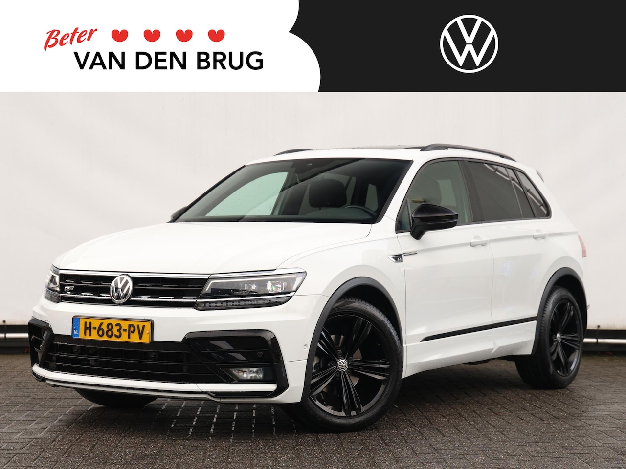Volkswagen Tiguan - 1.5 TSI R-Line 150 PK DSG | Black Style | Led | Panoramadak | Trekhaak | Camera | Navigati - AutoWereld.nl
