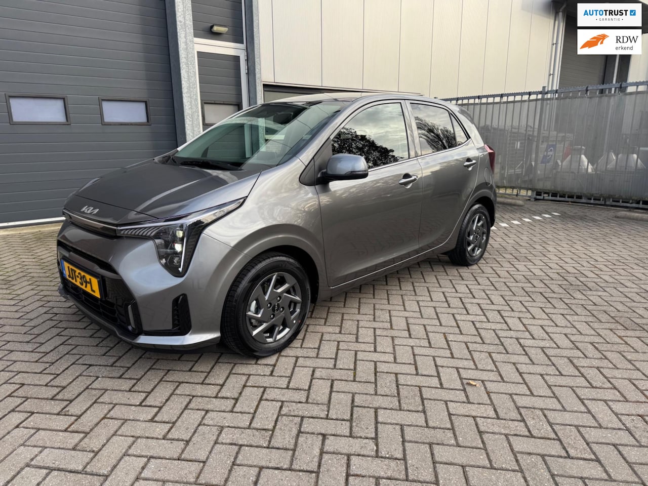 Kia Picanto - 1.0 DPI ExecutiveLine Edition 5-zits, Camera, Keyless, Privacyglass, Navi, etc. - AutoWereld.nl
