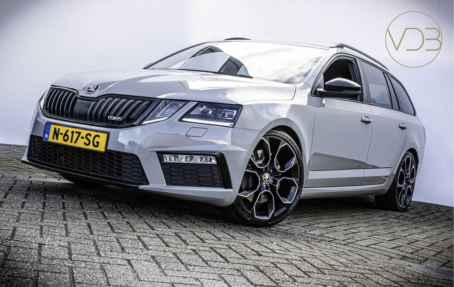 Skoda Octavia Combi - 2.0 TSI RS 245 Business Nardo DSG 2020 - AutoWereld.nl