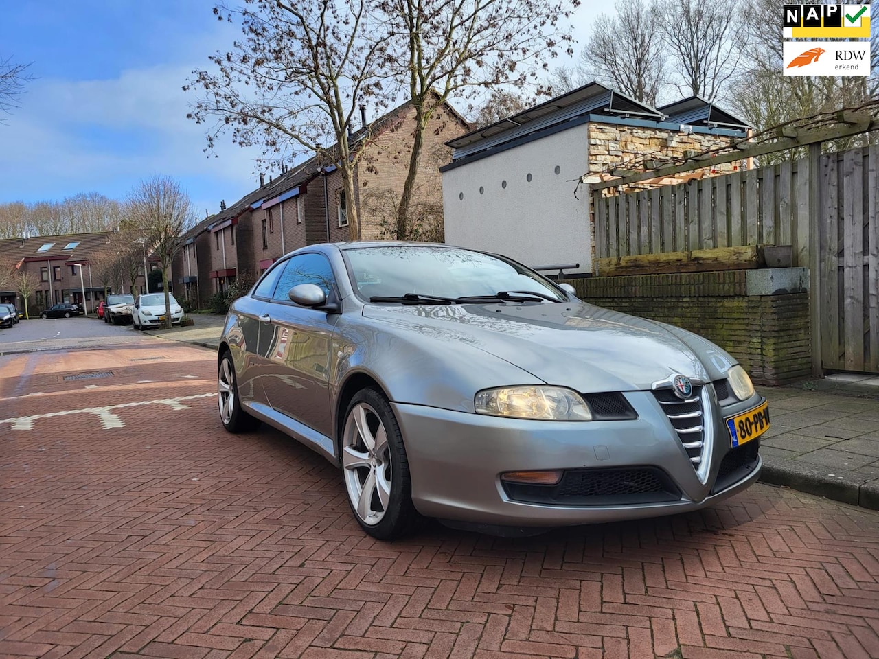 Alfa Romeo GT - Leuke auto / 145.000 NAP / leuke uitvoering - AutoWereld.nl