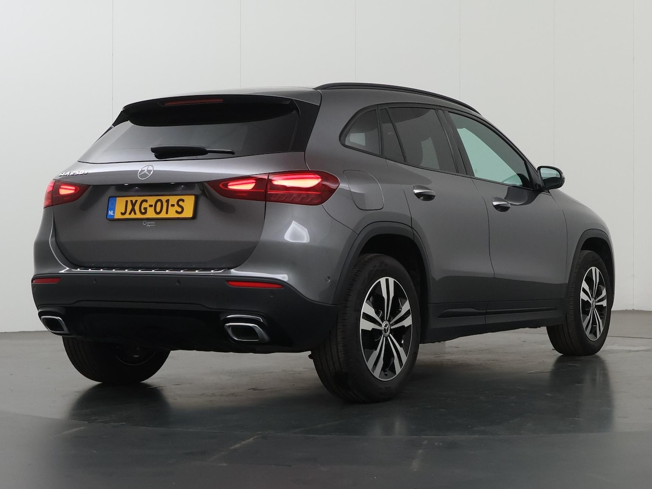 Mercedes-Benz GLA-Klasse - 250 e Luxury Line | Stoelverwarming | Night pakket | Winter pakket | Trekhaak | - AutoWereld.nl