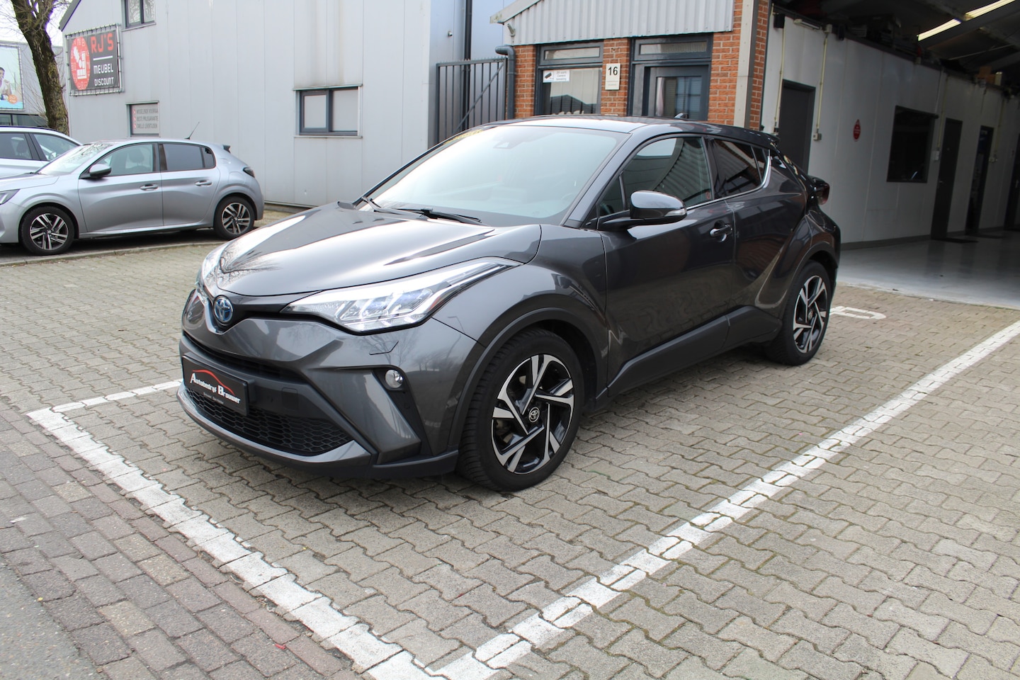 Toyota C-HR - 1.8 Hybrid Active automaat 1 jaar garantie Rij klaar op Nederlands kenteken - AutoWereld.nl