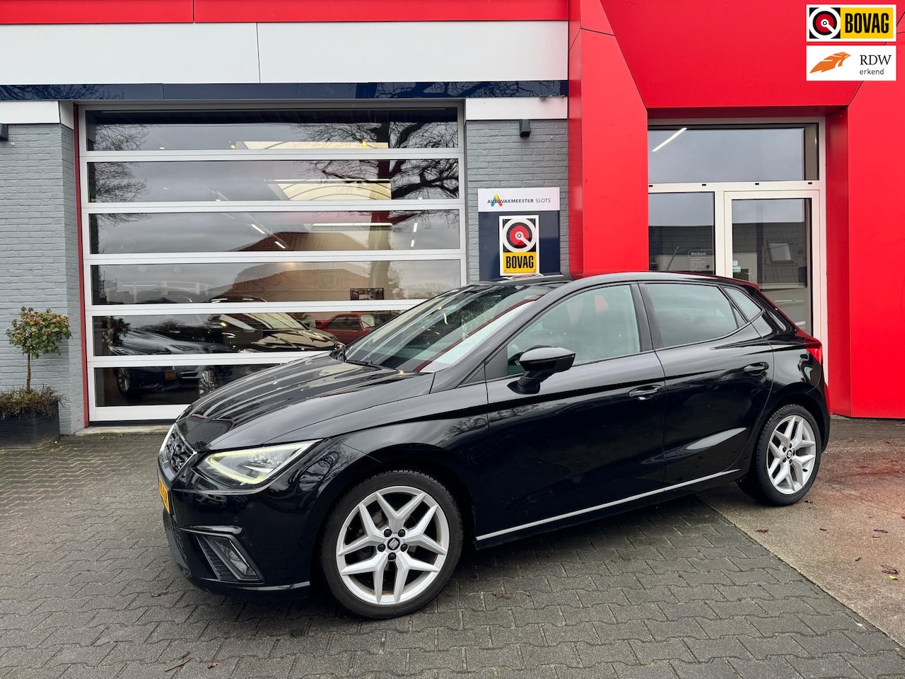 SEAT Ibiza - 1.0 TSI FR Business Intense 1.0 TSI FR Business Intense - AutoWereld.nl