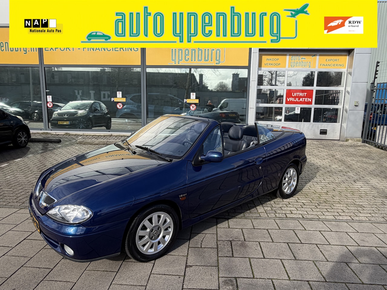 Renault Mégane Cabrio - 1.6-16V Dynamique Automaat * 30.589 Km * Leer * Airco * UNIEK KM * - AutoWereld.nl