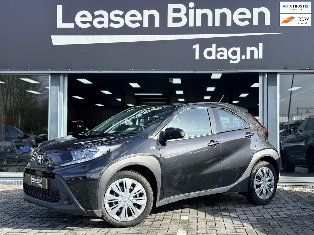 Toyota Aygo X - 1.0 VVT-i S-CVT first Automaat|Carplay|Camera - AutoWereld.nl
