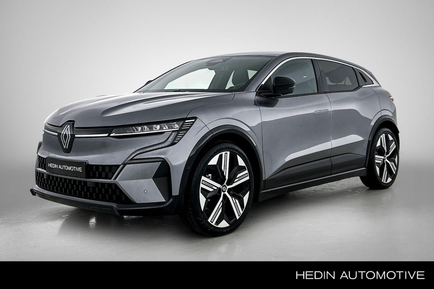 Renault Mégane E-Tech - 100% ELECTRIC comfort range iconic 60 kWh | DC lader met een max vermogen van 130 kW en AC - AutoWereld.nl