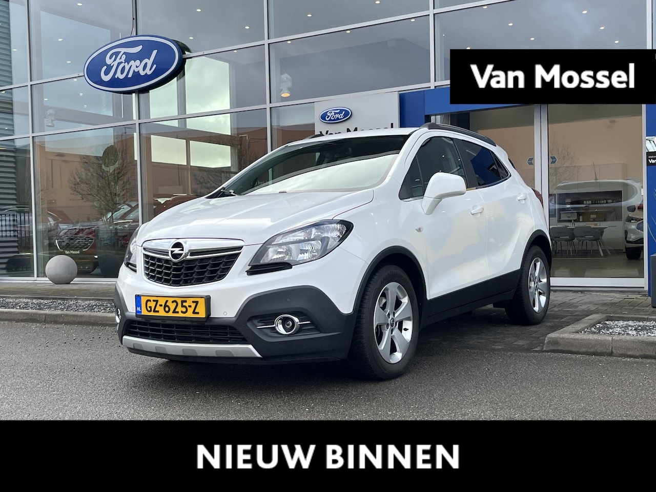 Opel Mokka - 1.4 T Cosmo | Climate Control | Cruise Control | Achteruitrijcamera | Trekhaak | Navigatie - AutoWereld.nl