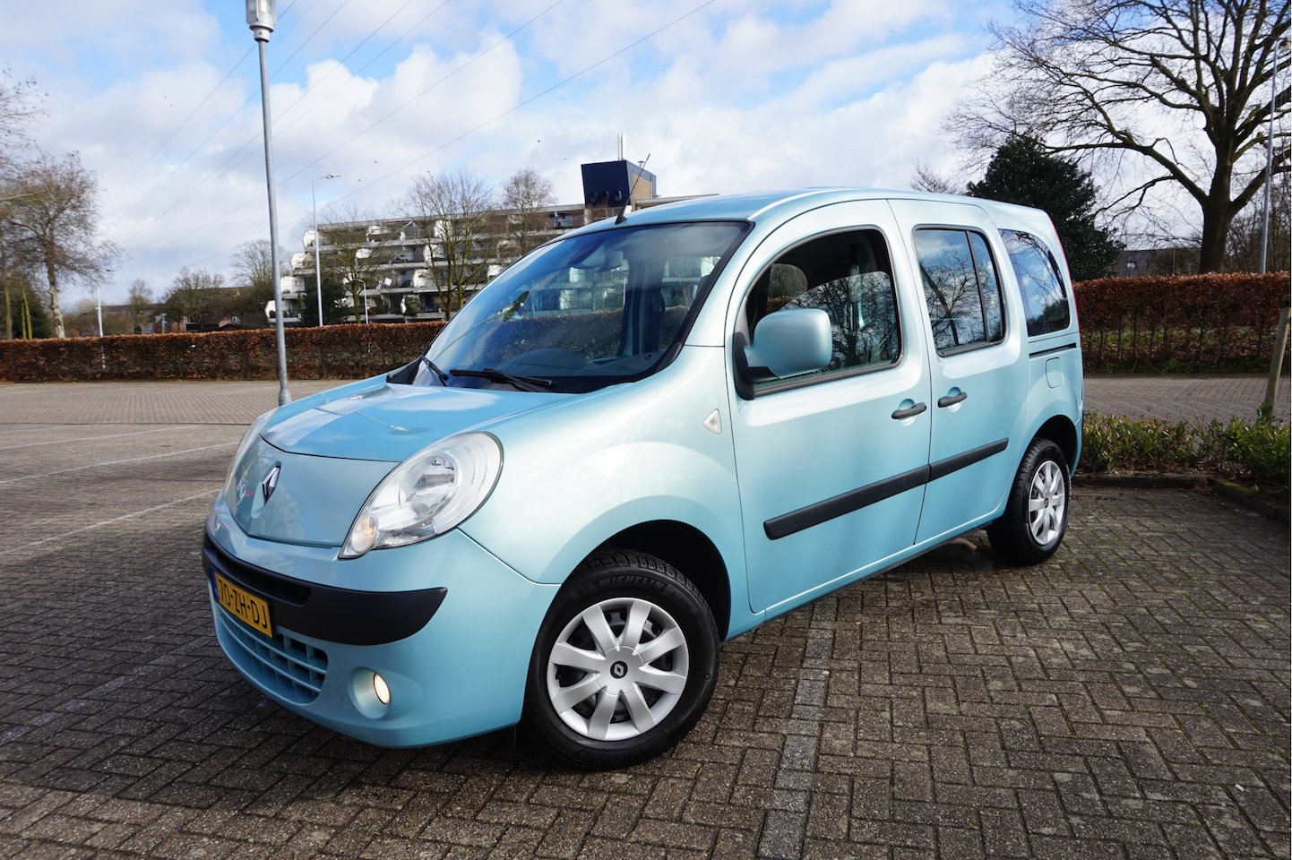 Renault Kangoo Family - Rolstoelauto 1.6-16V Expression - AutoWereld.nl