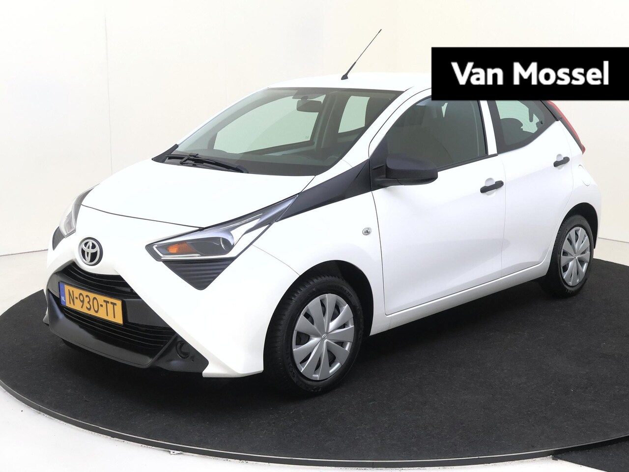 Toyota Aygo - 1.0 VVT-i 72Pk x-fun | Airconditioning | LED-Dagrijverlichting | Bluetooth | Stuurwiel Mul - AutoWereld.nl