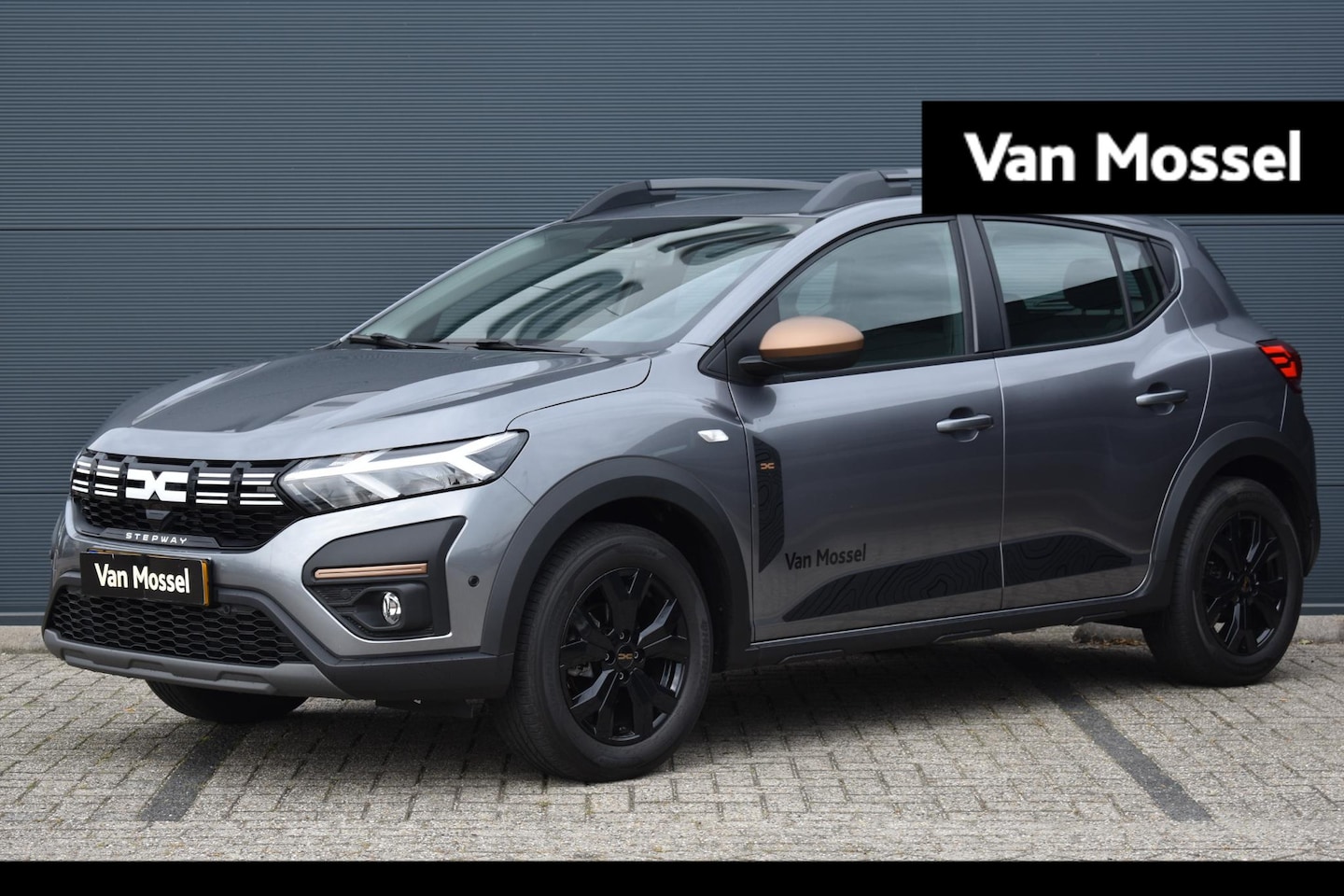 Dacia Sandero Stepway - 1.1 TCe Extreme 110PK | Navigatie | Achteruitrijcamera | Reservewiel | Dodehoekdetectie | - AutoWereld.nl