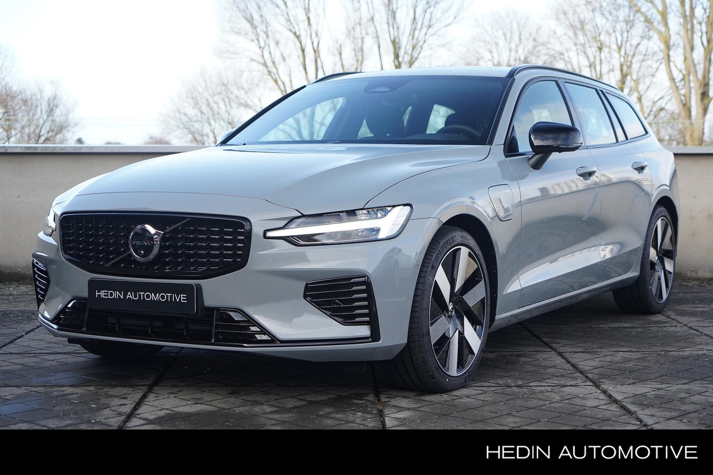 Volvo V60 - 2.0 T8 Plug-in hybrid AWD Plus Perform. Ed. Dark | Polestar Engineered Optimisation | Spor - AutoWereld.nl