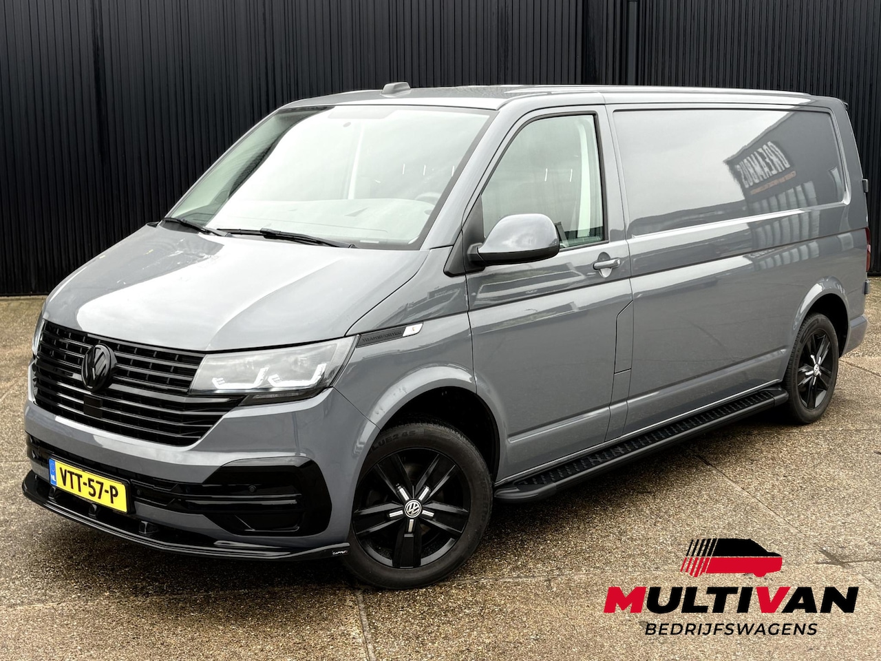 Volkswagen Transporter - 2.0 TDI L2H1 28 Economy Business | PURE GREY | CARPLAY | - AutoWereld.nl