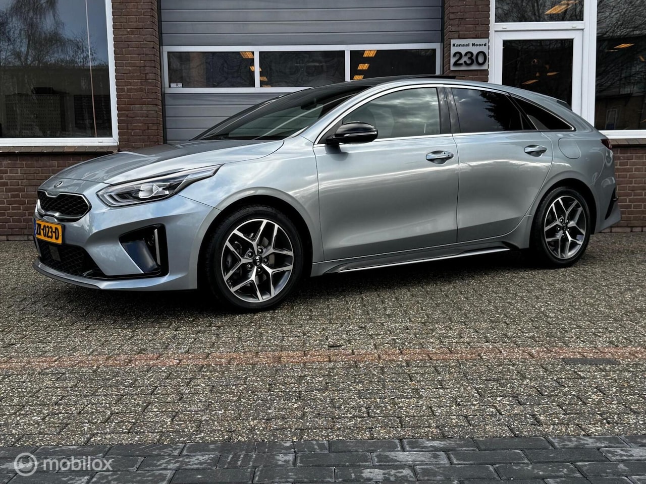 Kia Pro cee'd - 1.4 T-GDI GT-Line AUT PANO/CAMERA/AIRCO/VOL! - AutoWereld.nl